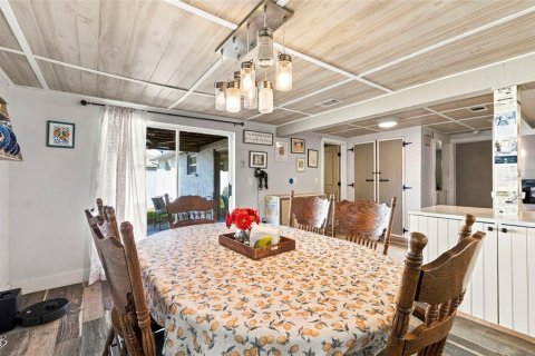 Villa ou maison à vendre à New Port Richey, Floride: 3 chambres, 127 m2 № 2428786 - photo 8