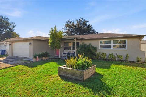 Villa ou maison à New Port Richey, Floride 3 chambres, 127 m2 № 2428786