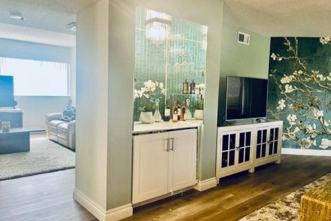 Condo in Lauderhill, Florida, 3 bedrooms  № 2242600 - photo 4