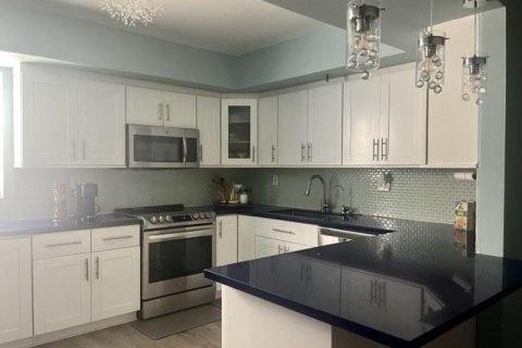 Condo in Lauderhill, Florida, 3 bedrooms  № 2242600