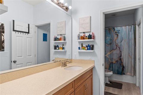 House in Orlando, Florida 6 bedrooms, 451.23 sq.m. № 1915915 - photo 26