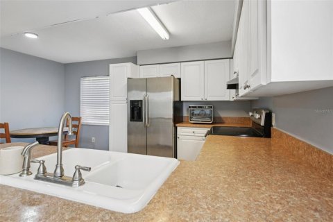 Villa ou maison à vendre à Plant City, Floride: 3 chambres, 107.77 m2 № 2203485 - photo 8