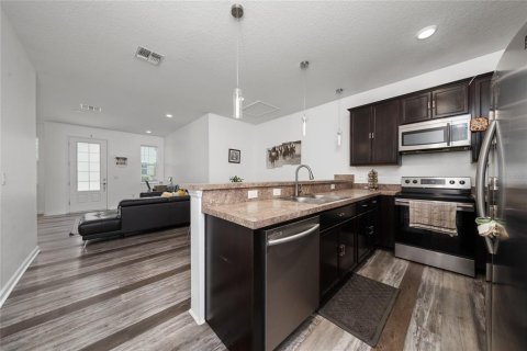 Adosado en venta en Davenport, Florida, 3 dormitorios, 149.76 m2 № 2202288 - foto 19