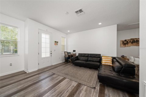 Adosado en venta en Davenport, Florida, 3 dormitorios, 149.76 m2 № 2202288 - foto 15
