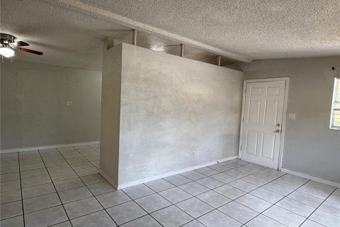 Apartamento en alquiler en Tampa, Florida, 3 dormitorios, 97.55 m2 № 1880582 - foto 8