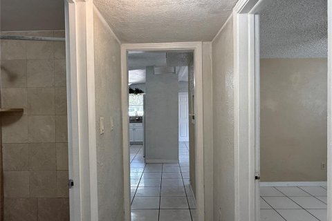 Apartamento en alquiler en Tampa, Florida, 3 dormitorios, 97.55 m2 № 1880582 - foto 4