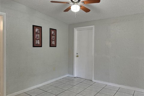 Apartamento en alquiler en Tampa, Florida, 3 dormitorios, 97.55 m2 № 1880582 - foto 6