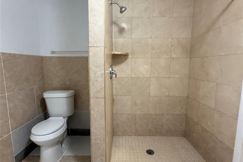 Apartamento en alquiler en Tampa, Florida, 3 dormitorios, 97.55 m2 № 1880582 - foto 16