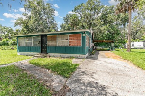 House in Ocala, Florida 2 bedrooms, 118.91 sq.m. № 1914922 - photo 2