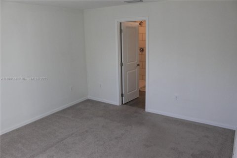 Casa en alquiler en Cape Coral, Florida, 4 dormitorios № 1952041 - foto 28