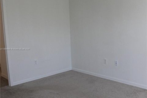 Casa en alquiler en Cape Coral, Florida, 4 dormitorios № 1952041 - foto 27