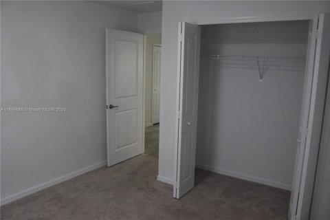 Casa en alquiler en Cape Coral, Florida, 4 dormitorios № 1952041 - foto 5