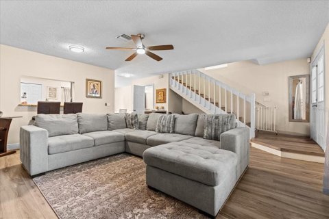 Condo in Orlando, Florida, 3 bedrooms № 2166762 - photo 4