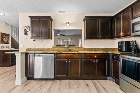 Condo in Orlando, Florida, 3 bedrooms № 2166762 - photo 13
