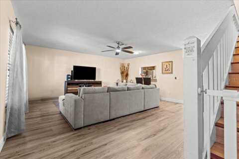 Condo in Orlando, Florida, 3 bedrooms № 2166762 - photo 6
