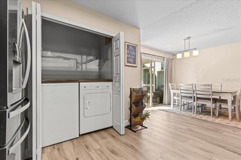 Condo in Orlando, Florida, 3 bedrooms № 2166762 - photo 22