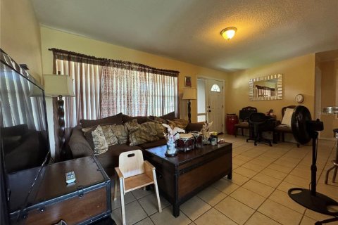 Propiedad comercial en venta en Orlando, Florida, 4 dormitorios, 167.22 m2 № 1876219 - foto 24