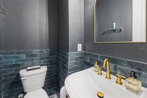 Adosado en venta en Tampa, Florida, 3 dormitorios, 183.67 m2 № 2426043 - foto 6