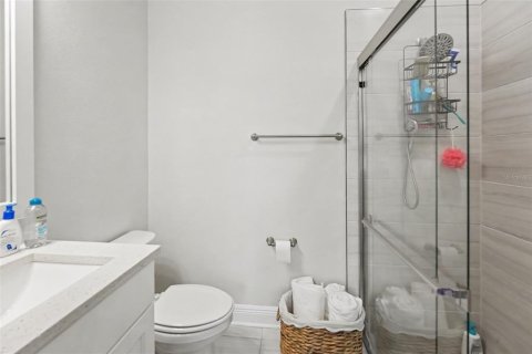Adosado en venta en Tampa, Florida, 3 dormitorios, 183.67 m2 № 2426043 - foto 11