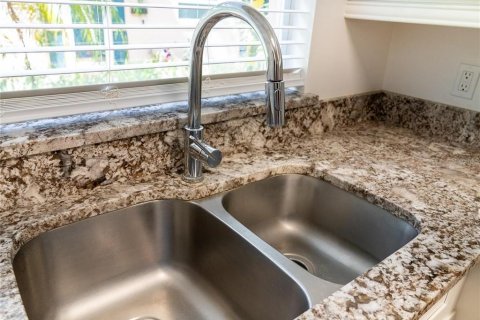 Adosado en alquiler en Orlando, Florida, 2 dormitorios, 91.6 m2 № 2258264 - foto 5