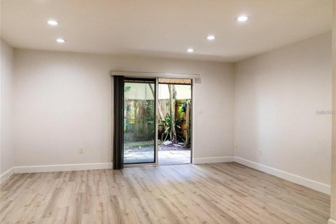 Adosado en alquiler en Orlando, Florida, 2 dormitorios, 91.6 m2 № 2258264 - foto 7