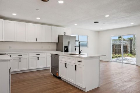 Купить виллу или дом в Орландо, Флорида 5 комнат, 139.35м2, № 2230665 - фото 9