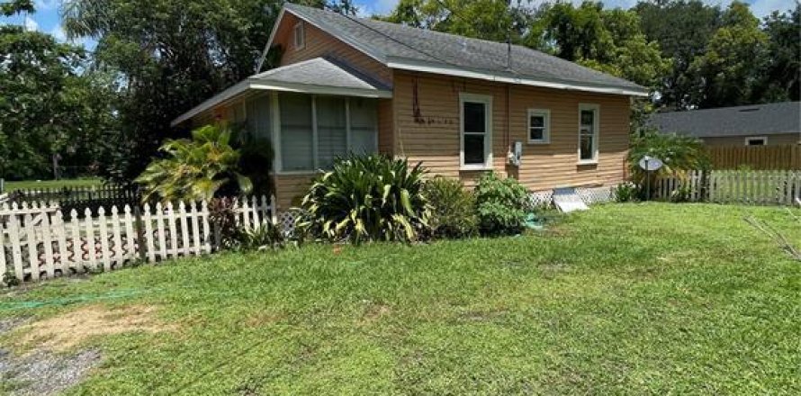 House in Kissimmee, Florida 2 bedrooms, 95.13 sq.m. № 1791346