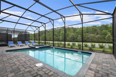 Villa ou maison à vendre à Kissimmee, Floride: 8 chambres, 398.46 m2 № 2125277 - photo 7