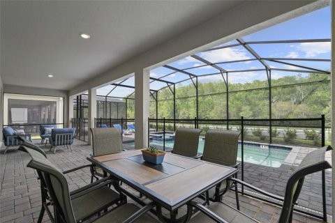 Villa ou maison à vendre à Kissimmee, Floride: 8 chambres, 398.46 m2 № 2125277 - photo 3