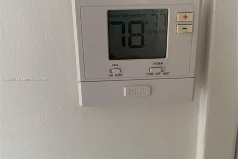 Appartement à louer à Miami, Floride: 2 chambres, 122.35 m2 № 1948931 - photo 5