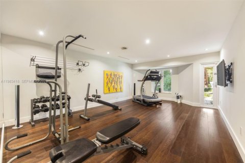 Villa ou maison à vendre à Coral Gables, Floride: 6 chambres, 578.13 m2 № 2046824 - photo 24