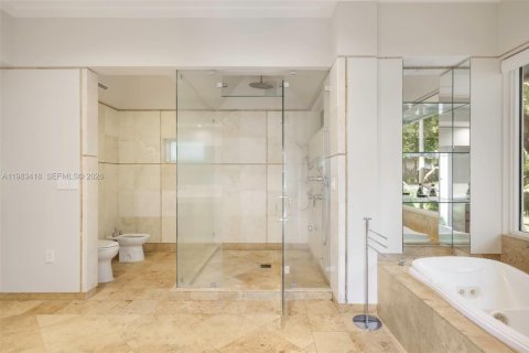 Villa ou maison à vendre à Coral Gables, Floride: 6 chambres, 578.13 m2 № 2046824 - photo 30