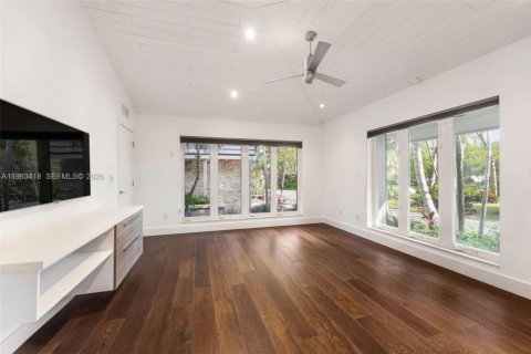 Villa ou maison à vendre à Coral Gables, Floride: 6 chambres, 578.13 m2 № 2046824 - photo 23