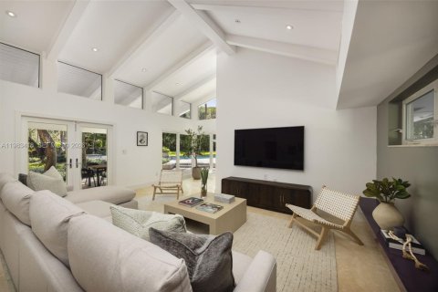 Villa ou maison à vendre à Coral Gables, Floride: 6 chambres, 578.13 m2 № 2046824 - photo 17