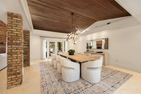 Villa ou maison à vendre à Coral Gables, Floride: 6 chambres, 578.13 m2 № 2046824 - photo 9