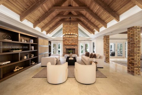 Villa ou maison à vendre à Coral Gables, Floride: 6 chambres, 578.13 m2 № 2046824 - photo 2
