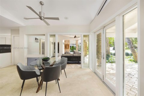 Villa ou maison à vendre à Coral Gables, Floride: 6 chambres, 578.13 m2 № 2046824 - photo 14