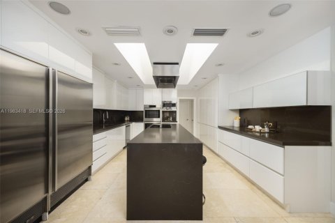 Villa ou maison à vendre à Coral Gables, Floride: 6 chambres, 578.13 m2 № 2046824 - photo 10