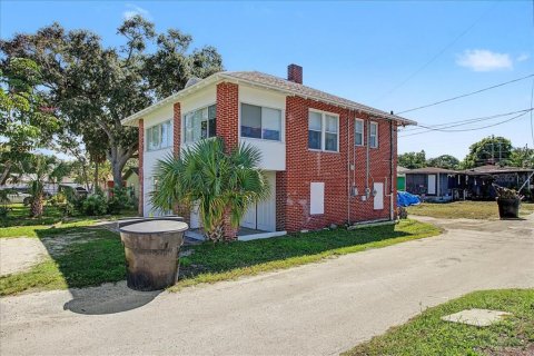 Dúplex en venta en Saint Petersburg, Florida, 4 dormitorios, 151.24 m2 № 2425578 - foto 7