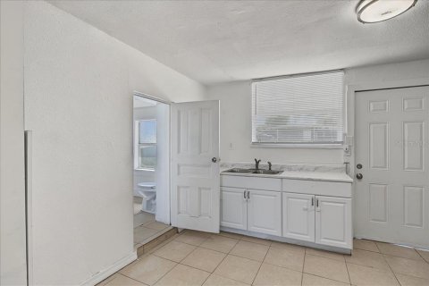 Dúplex en venta en Saint Petersburg, Florida, 4 dormitorios, 151.24 m2 № 2425578 - foto 19