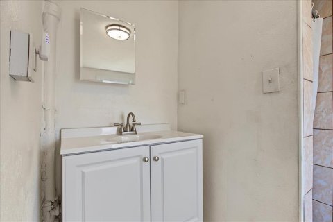 Dúplex en venta en Saint Petersburg, Florida, 4 dormitorios, 151.24 m2 № 2425578 - foto 27