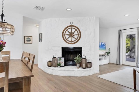 Villa ou maison à vendre à Sarasota, Floride: 3 chambres, 162.58 m2 № 2313027 - photo 9