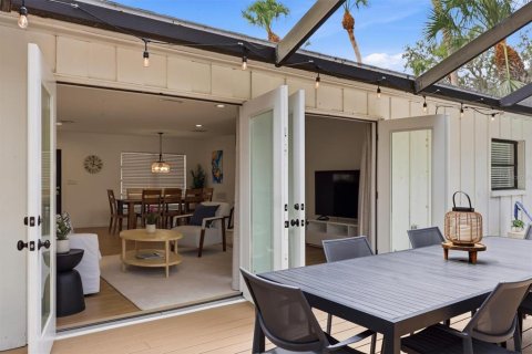 Villa ou maison à vendre à Sarasota, Floride: 3 chambres, 162.58 m2 № 2313027 - photo 17