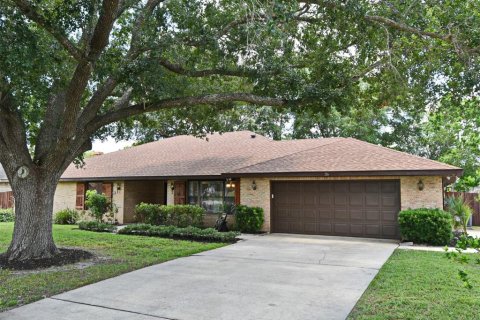 House in DeBary, Florida 3 bedrooms, 219.62 sq.m. № 1797289 - photo 1
