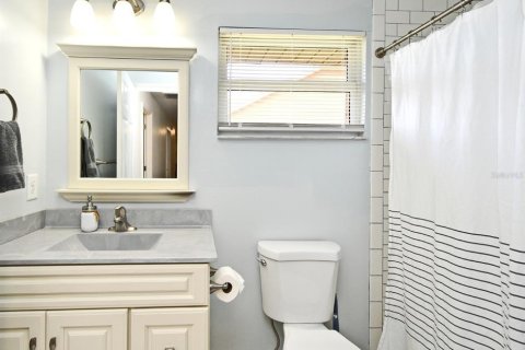 House in DeBary, Florida 3 bedrooms, 219.62 sq.m. № 1797289 - photo 28