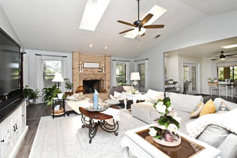 House in DeBary, Florida 3 bedrooms, 219.62 sq.m. № 1797289 - photo 4