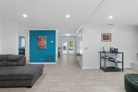 Casa en venta en Kissimmee, Florida, 3 dormitorios, 141.77 m2 № 1913741 - foto 4