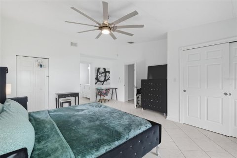 Casa en venta en Kissimmee, Florida, 3 dormitorios, 141.77 m2 № 1913741 - foto 14