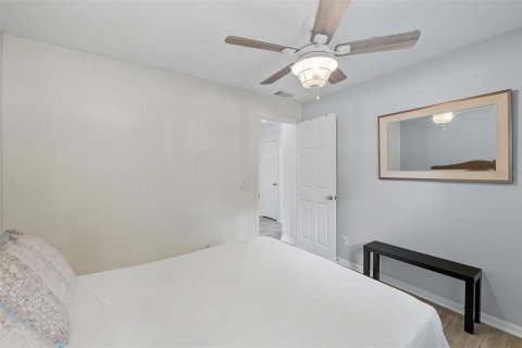 Casa en venta en Kissimmee, Florida, 3 dormitorios, 141.77 m2 № 1913741 - foto 16