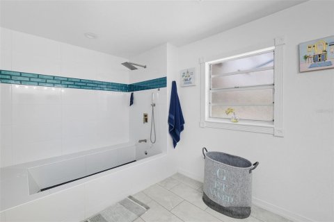 Casa en venta en Kissimmee, Florida, 3 dormitorios, 141.77 m2 № 1913741 - foto 21